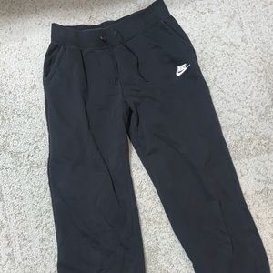 Women’s NIKE black sweatpants SIZE M